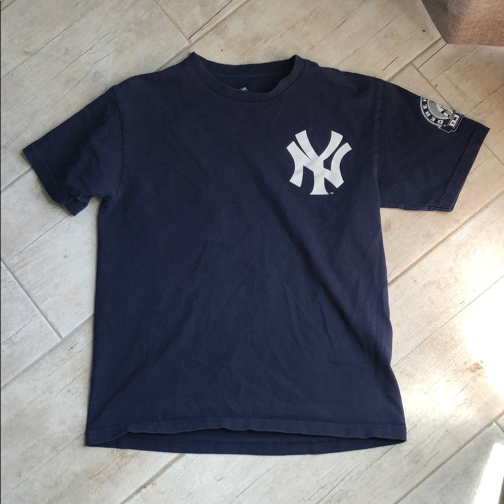 New York yankees Derek Jeter shirt
